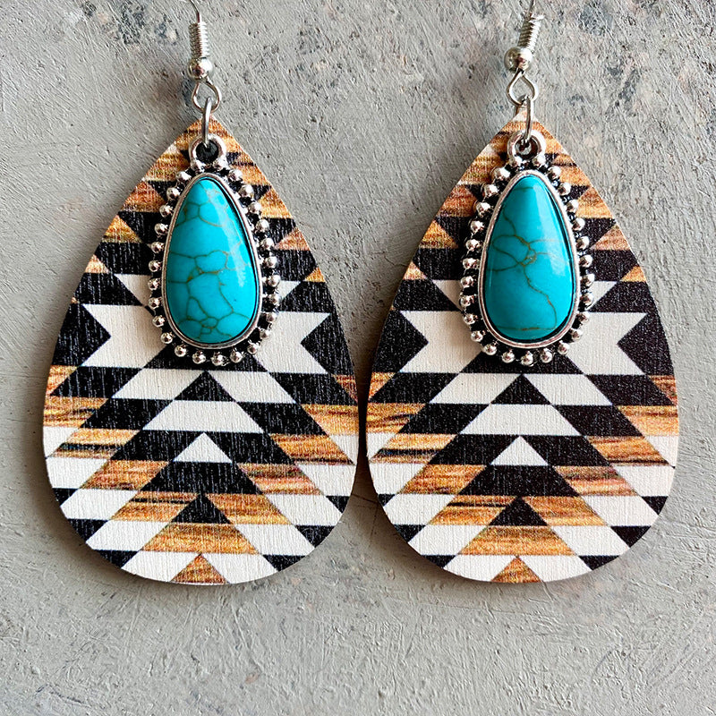 Teardrop earrings