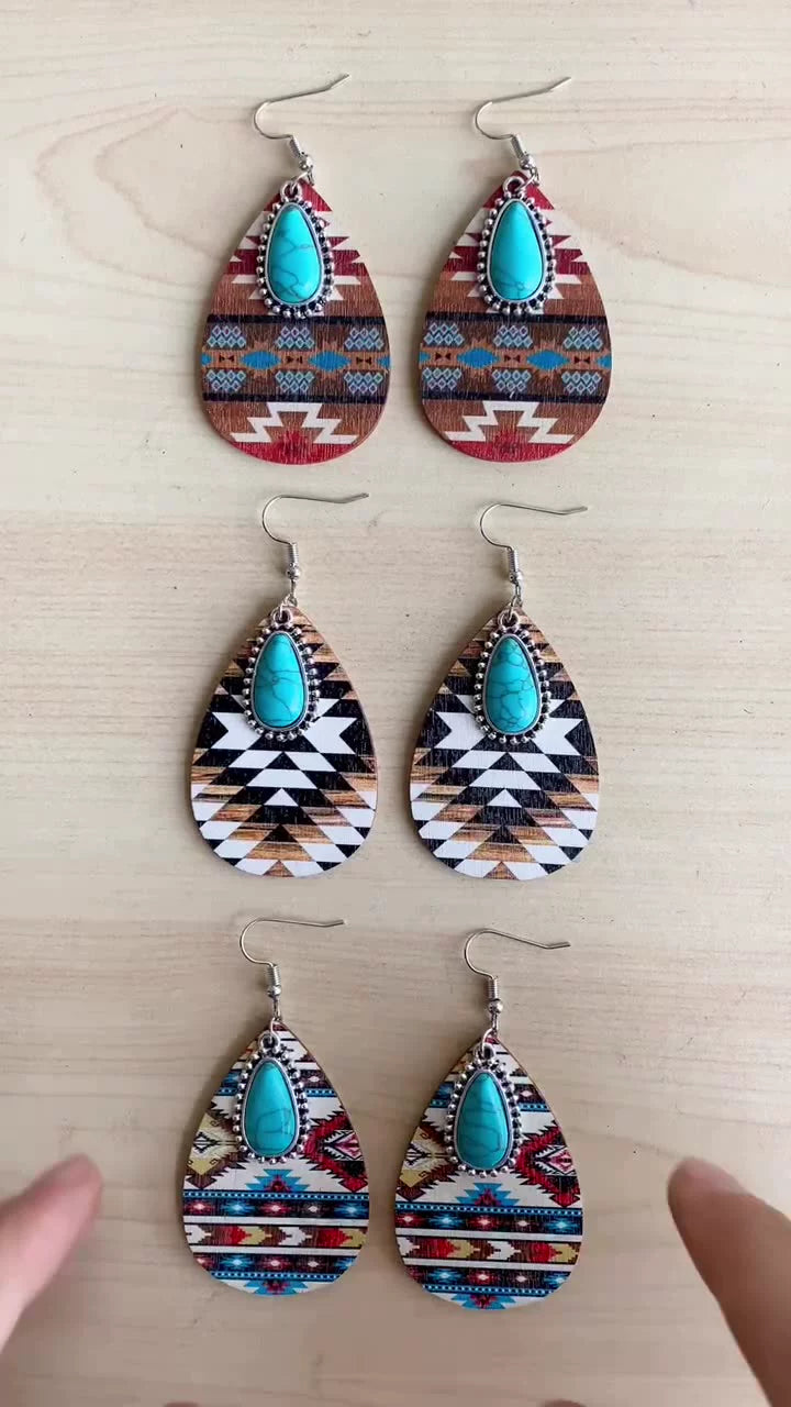 Teardrop earrings